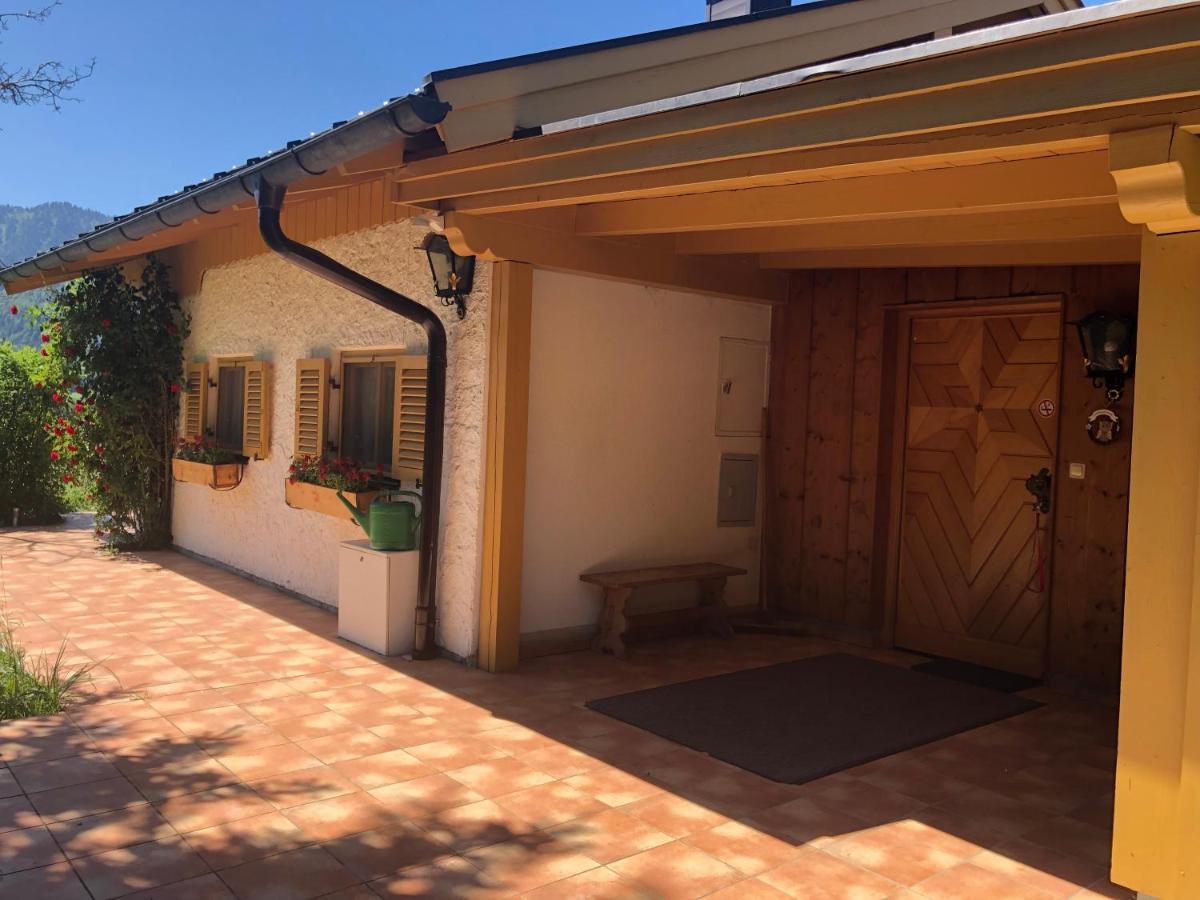 Ferienhaus Veronika Mit 2000Qm Garten Und Bergblick Unterammergau Esterno foto